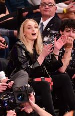 SOPHIE TURNER and Joe and Nick Jonas at Phoenix Suns vs New York Knicks Game in New York 12/17/2018