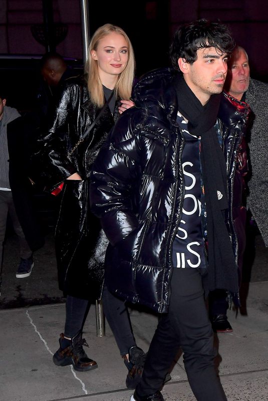 SOPHIE TURNER and Joe Jonas Arrives to Knicks Game in New York 12/17/2018