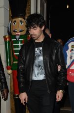 SOPHIE TURNER and JOE JONAS at Sketch Restaurant in London 12/28/2018