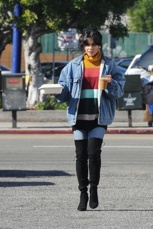 VANESSA HUDGENS at Blue Bottle Coffee in Los Angeles 12/03/2018