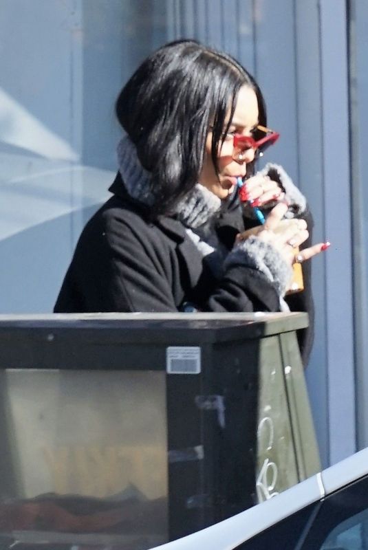 VANESSA HUDGENS Out for Lunch in Los Feliz 12/29/2018