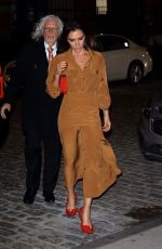 VICTORIA BECKHAM Out for Dinner at Carbone in New York 11/27/2018