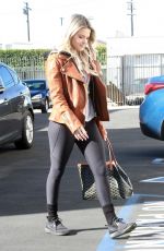 WITNEY CARSON Arrives at a Dance Studio in Los Angeles 12/09/2018