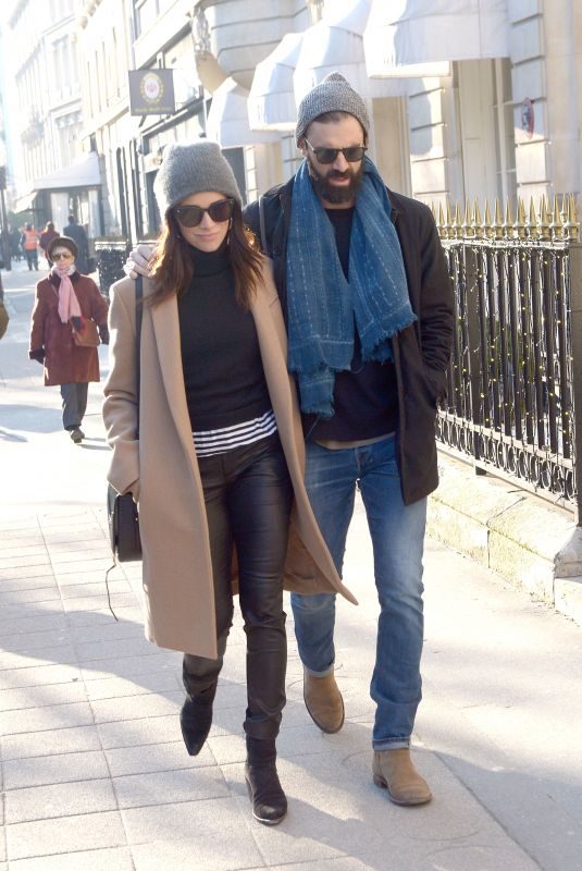 ABIGAIL SPENCER out with Her Boyfriend in Paris 01/21/2019
