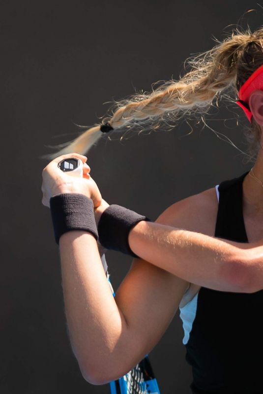 AMANDA ANISIMOVA at 2019 Australian Open at Melbourne Park 01/14/2019