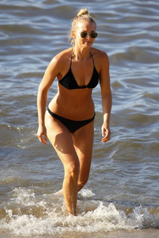 ANNA HEINRICH in Bikini at a Beach in Sydney 01/22/2019