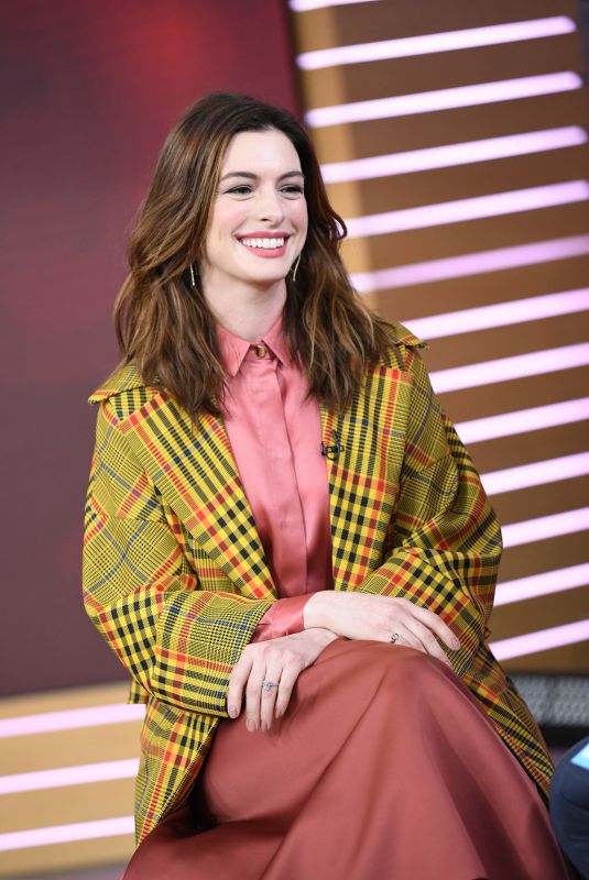 ANNE HATHAWAY at Good Morning America 01//23/2019
