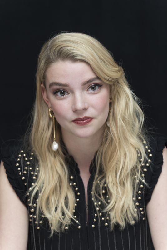 ANYA TAYLOR-JOY at Glass Photocall in New York, January 2019