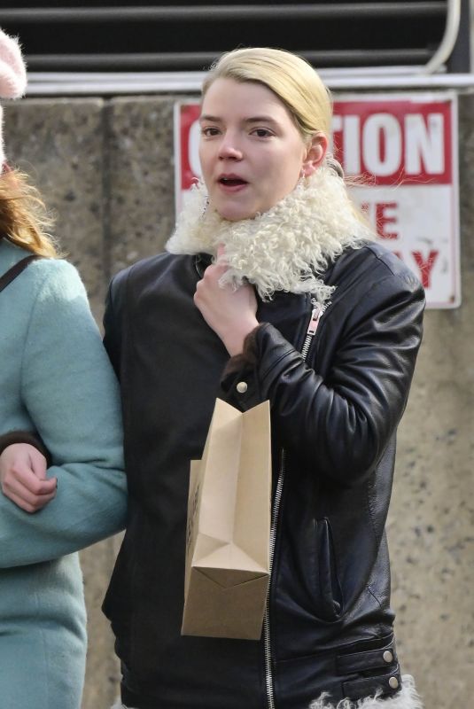 ANYA TAYLOR-JOY Out Shopping in New York 01/19/2019