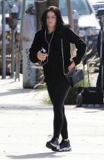 ARIEL WINTER Heading to a Nail Salon in Studio City 01/18/2019