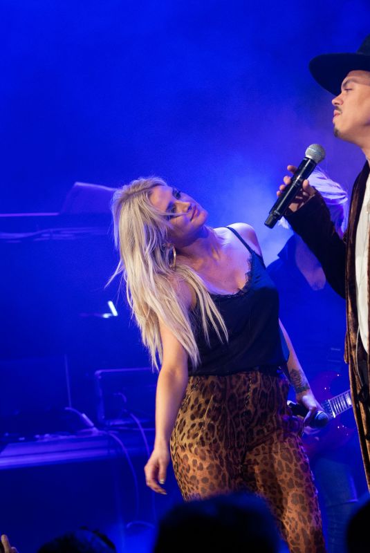 ASHLEE SIMPSON and Evan Ross Performs at a Concert in New York 01/07/2019