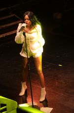 AZEALIA BANKS Performs at a Concert in London 01/25/2019