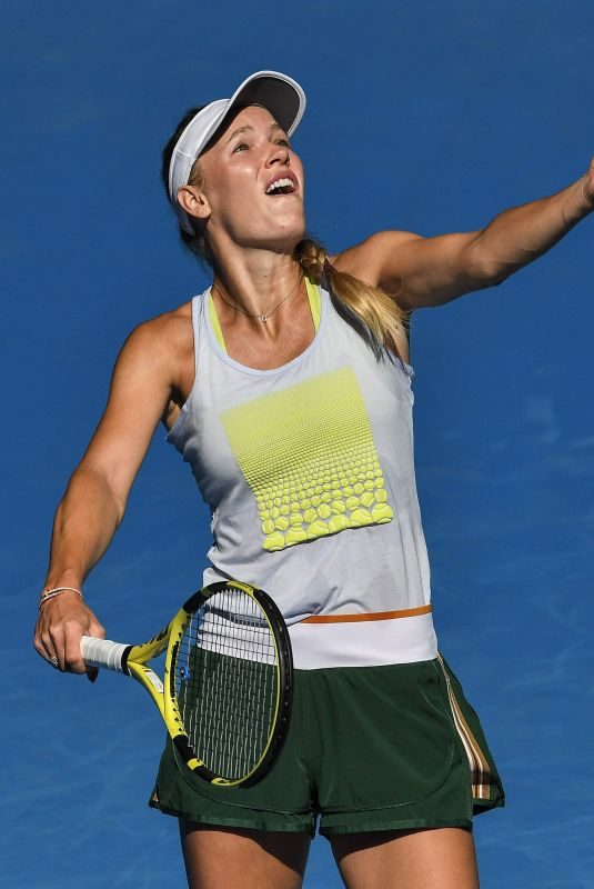 CAROLINE WOZNIACKI at 2019 Australian Open Practice Session at Melbourne Park 01/11/2019