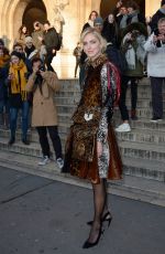 CHIARA FERRAGNI at Schiaparelli Haute Couture Fashion Show in Paris 01/21/2019