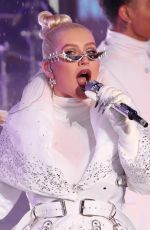 CHRISTINA AGUILERA Performs on New Year