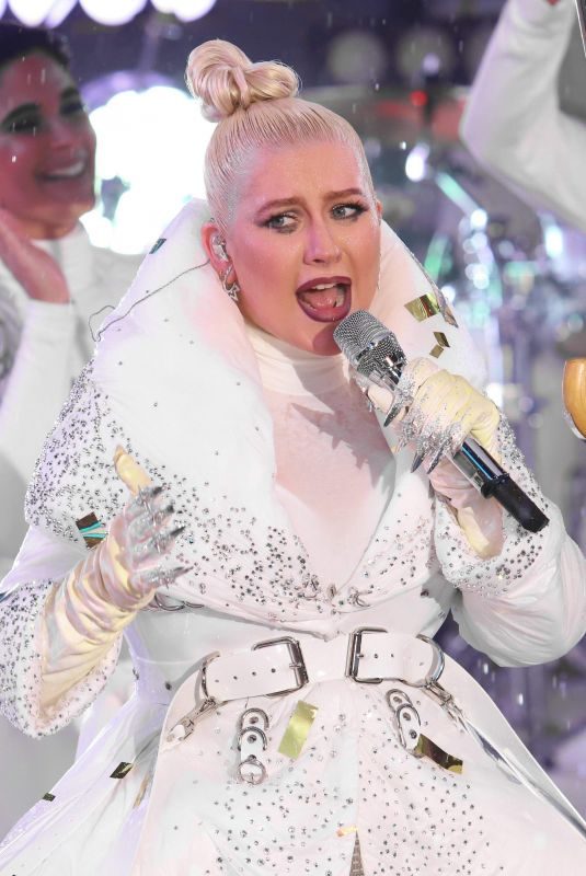 CHRISTINA AGUILERA Performs on New Year’s Eve at Times Square in New York 12/31/2018
