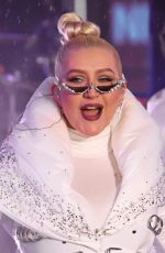 CHRISTINA AGUILERA Performs on New Year