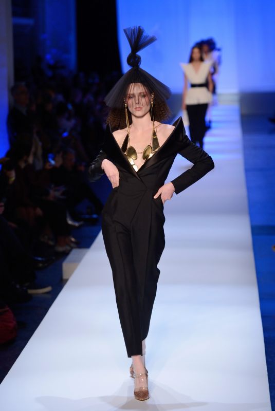 COCO ROCHA at Jean-paul Gaultier Runway Show at Paris Fashion Week 01/23/2019