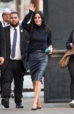 COURTENEY COX Arrives at Jimmy Kimmel Live in Hollywood 01/07/2019