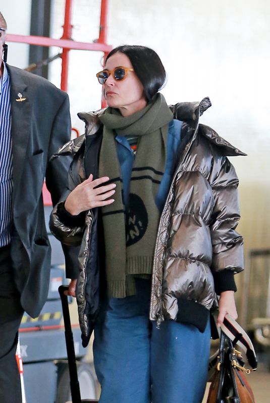 DEMI MOORE at Los Angeles Airport in Los Angeles 01/27/2019