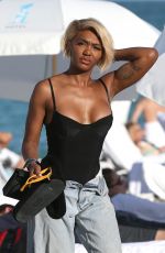 ELISA JOHNSON in Low Cut Baggy Jeans at a Beach in Miami 12/30/2018