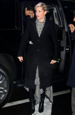 ELIZABETH BANKS Arrives at Good Morning America in New York 01/17/2019