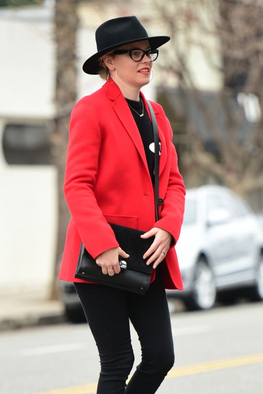 ELIZABETH BANKS Out and About in Los Angeles 01/05/2019