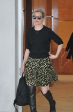 ELIZABETH BANKS Out for Lunch in Beverly Hills 01/22/2019