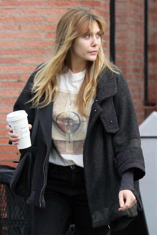 ELIZABETH OLSEN at Alfred’s Coffee in Studio City 01/18/2019