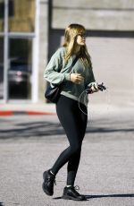 ELIZABETH OLSEN Leaves a Gym in Los Angeles 01/23/2019