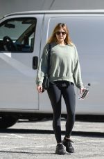 ELIZABETH OLSEN Leaves a Gym in Los Angeles 01/23/2019