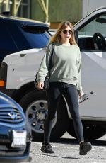ELIZABETH OLSEN Leaves a Gym in Los Angeles 01/23/2019
