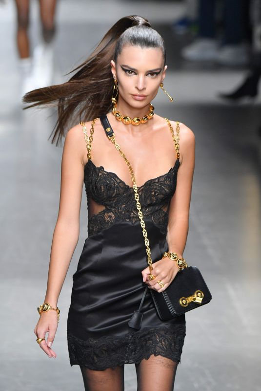 EMILY RATAJKOWSKI at Versace Runway Show at Milan Fashion Week 01/12/2019