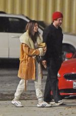EMILY RATAJKOWSKI Leaves Colombo