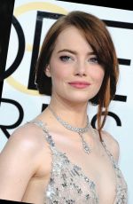 EMMA STONE in Acqua & Sapone Magazine, January 2019