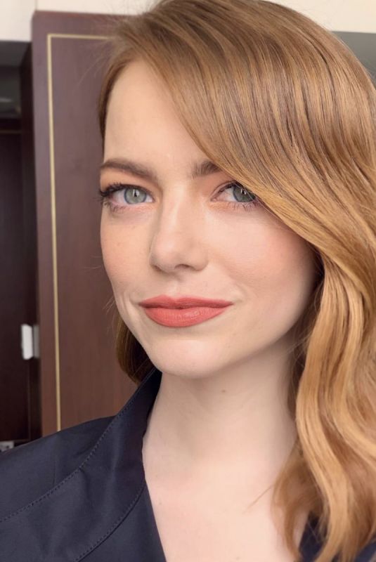 EMMA STONE - Instagram Pictures 01/04/2019