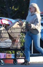 GUKARY DUFF Shopping at Ralph