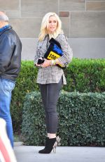 GWEN STEFANI Heading to a Church in Los Angeles 01/27/2019