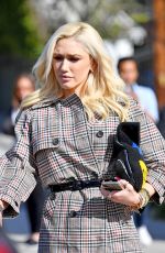 GWEN STEFANI Heading to a Church in Los Angeles 01/27/2019