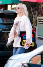 GWEN STEFANI Leaves a Medical Building in Beverly Hills 01/23/2019