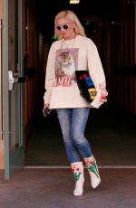 GWEN STEFANI Leaves a Medical Building in Beverly Hills 01/23/2019