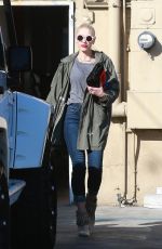 GWEN STEFANI Leaves a Nail Salon in Los Angeles 01/10/2019