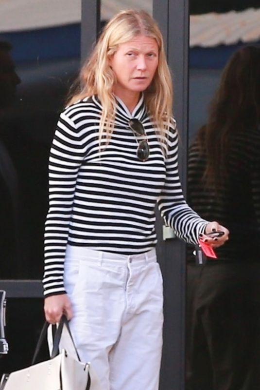 GWYNETH PALTROW Out in Los Angeles 01/21/2019