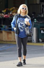 HOLLY MADIOSON Leaves Whole Foods in Los Angeles 01/11/2019