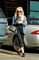 HOLLY MADISON Leaves Gelson