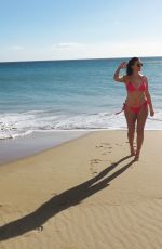 IMOGEN THOMAS in Bikini on the Beach in Miami, january 2019