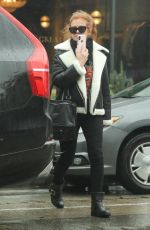 ISLA FISHER Out for Lunch at Le Pain Quotidien in West Hollywood 01/16/2019