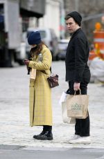 JENNA LOUISE COLEMAN Shopping at Wholefoods in New York 01/10/2019