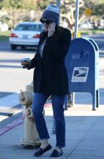 JENNIFER GARNER Out and About in Santa Monica 01/23/2019