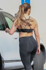 JENNIFER LOPEZ at a Gym in Venice Beach 01/01/2019